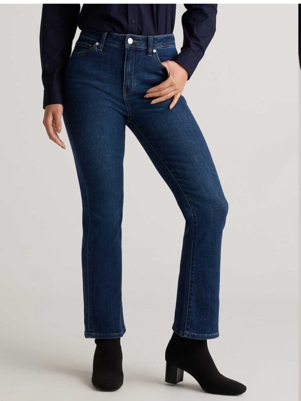 QUINCE stretch high rise kick flare jeans 26”inseam in dark wash Size 32